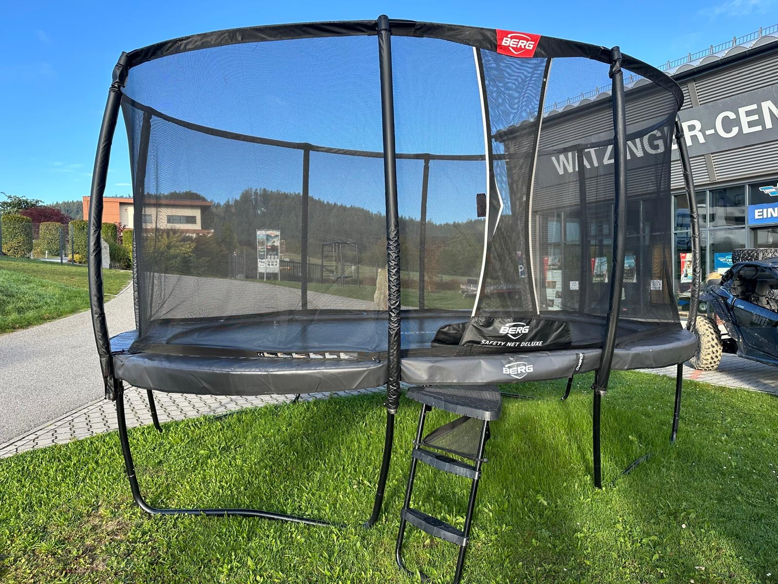 BERG Trampolin Champion Grand mit Netz oval - Ausstellungsstück